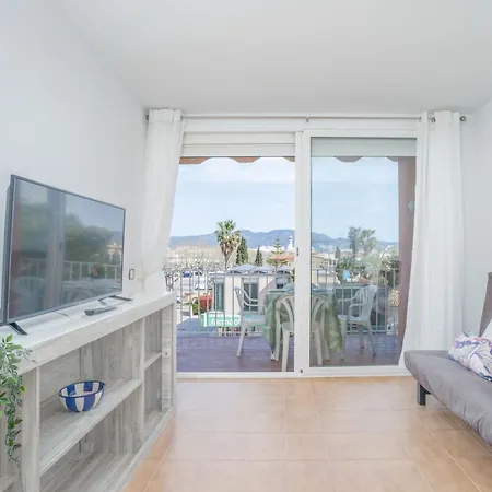 Basic Comfort Apartamento Gran Reserva 8021 Apartment Empuriabrava